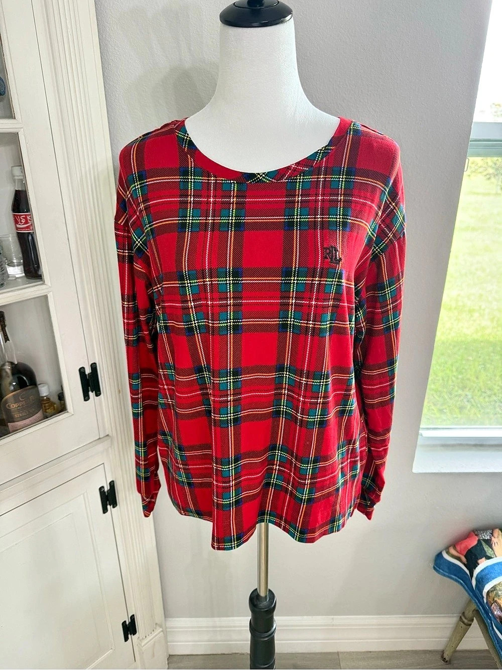Lauren Ralph Lauren Plaid Long Sleeve Top in Red Size Medium Like New